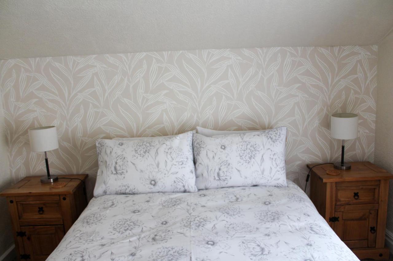 The Gaydon Bed & Breakfast Lytham St Annes Bagian luar foto