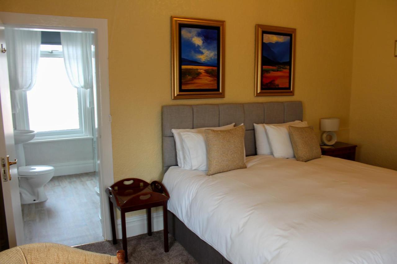 The Gaydon Bed & Breakfast Lytham St Annes Bagian luar foto