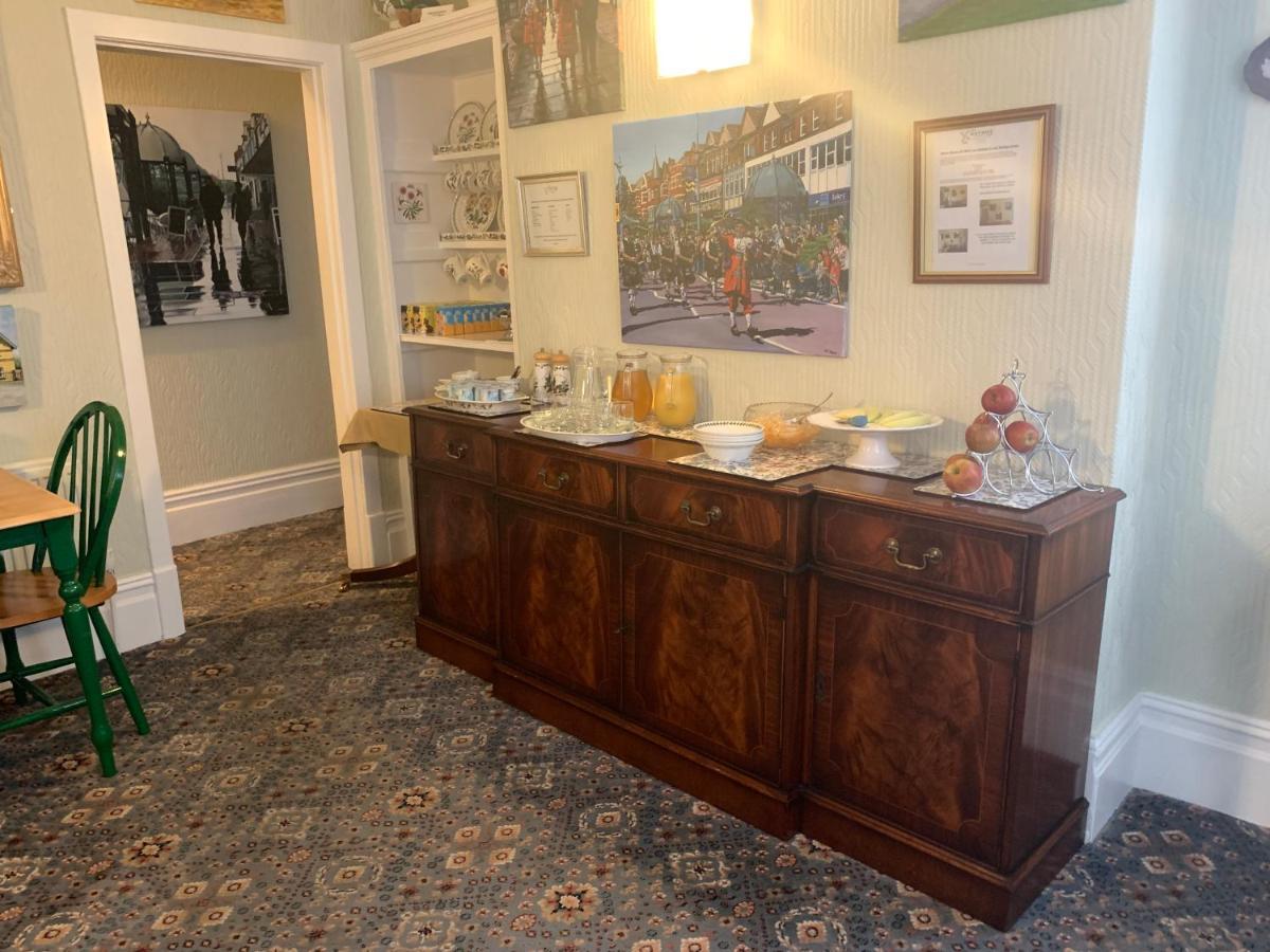 The Gaydon Bed & Breakfast Lytham St Annes Bagian luar foto